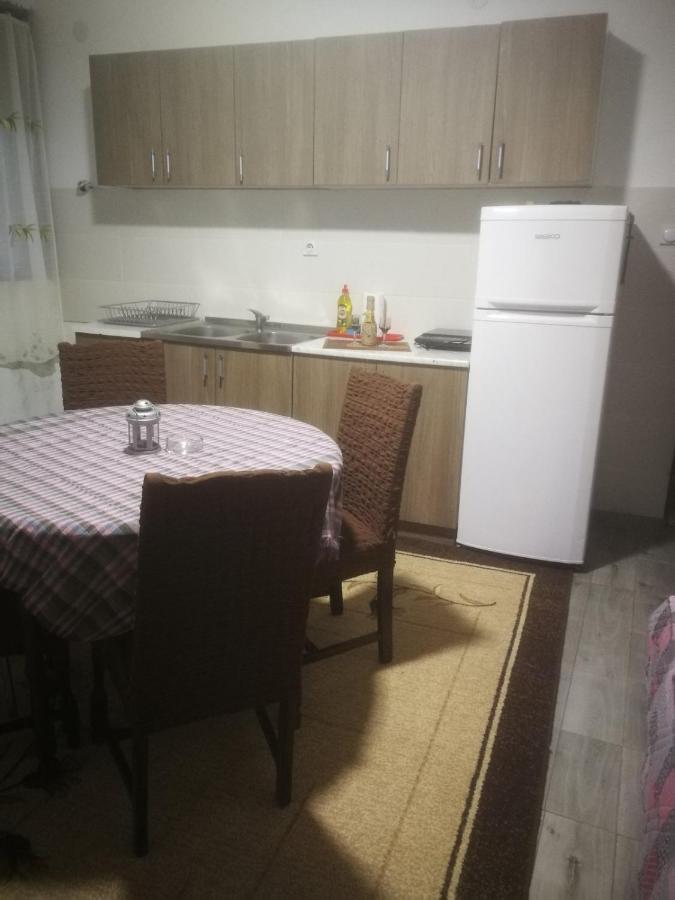 Odmaraliste Vlasko Zdrelo Pirot Exterior photo